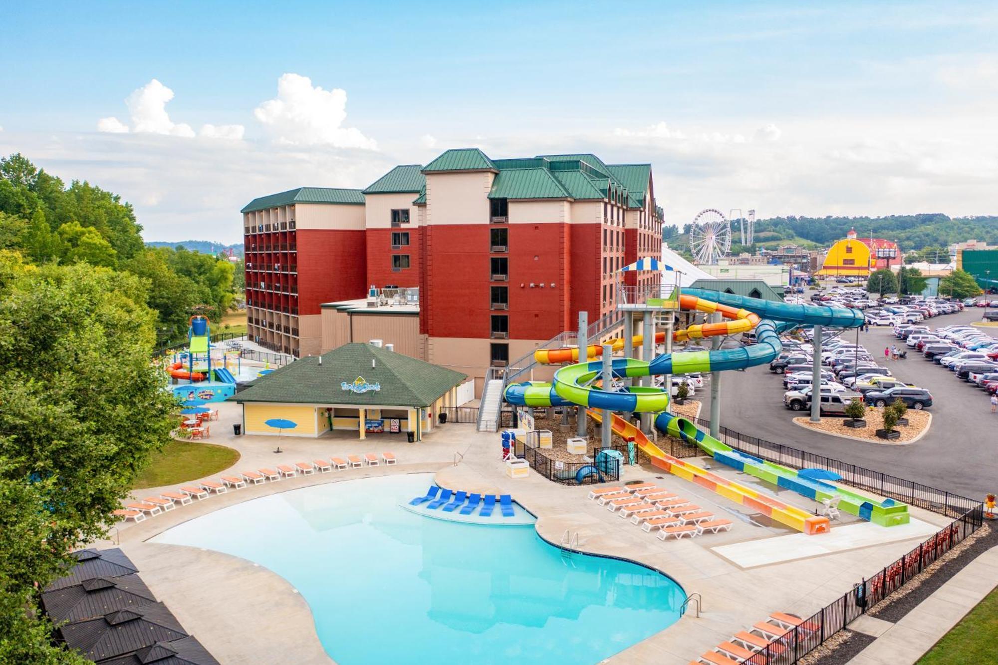 Country Cascades Waterpark Resort Пиджен Фордж Екстериор снимка