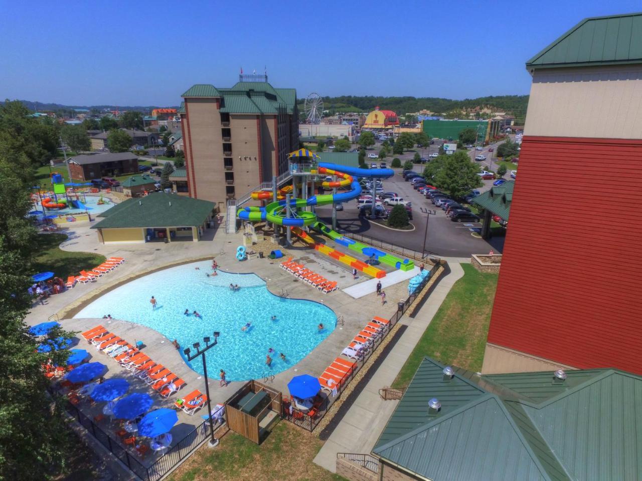 Country Cascades Waterpark Resort Пиджен Фордж Екстериор снимка